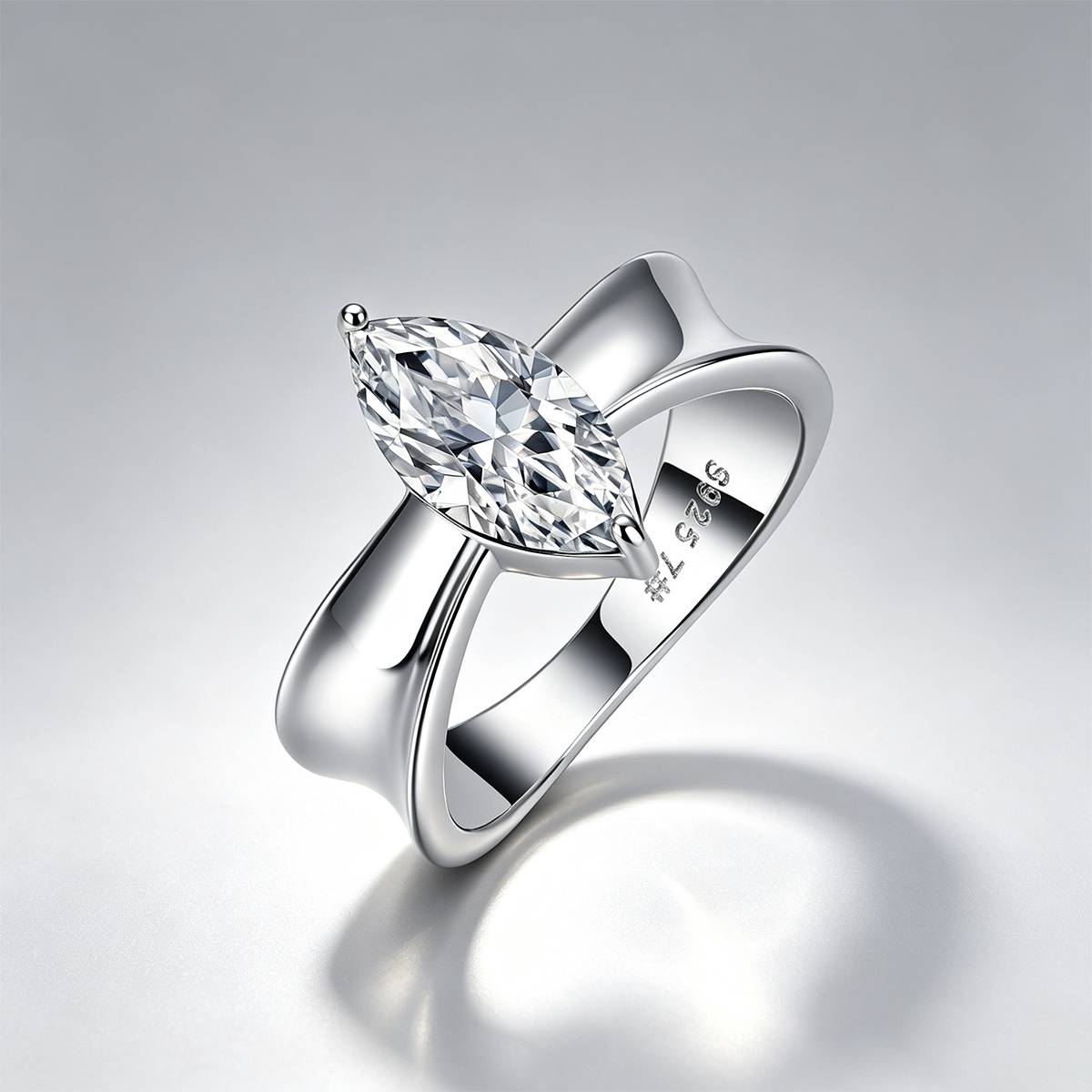 R55135-BMC款S925银镀18K白金马眼形莫桑钻个性张扬订婚戒指3.0ct
